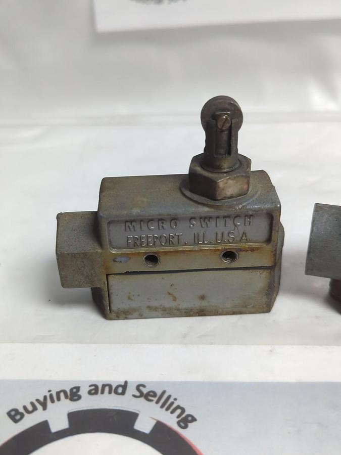 Used MICRO SWITCH,BZE6-2809,LIMIT SWITCH LOT OF 2 USED