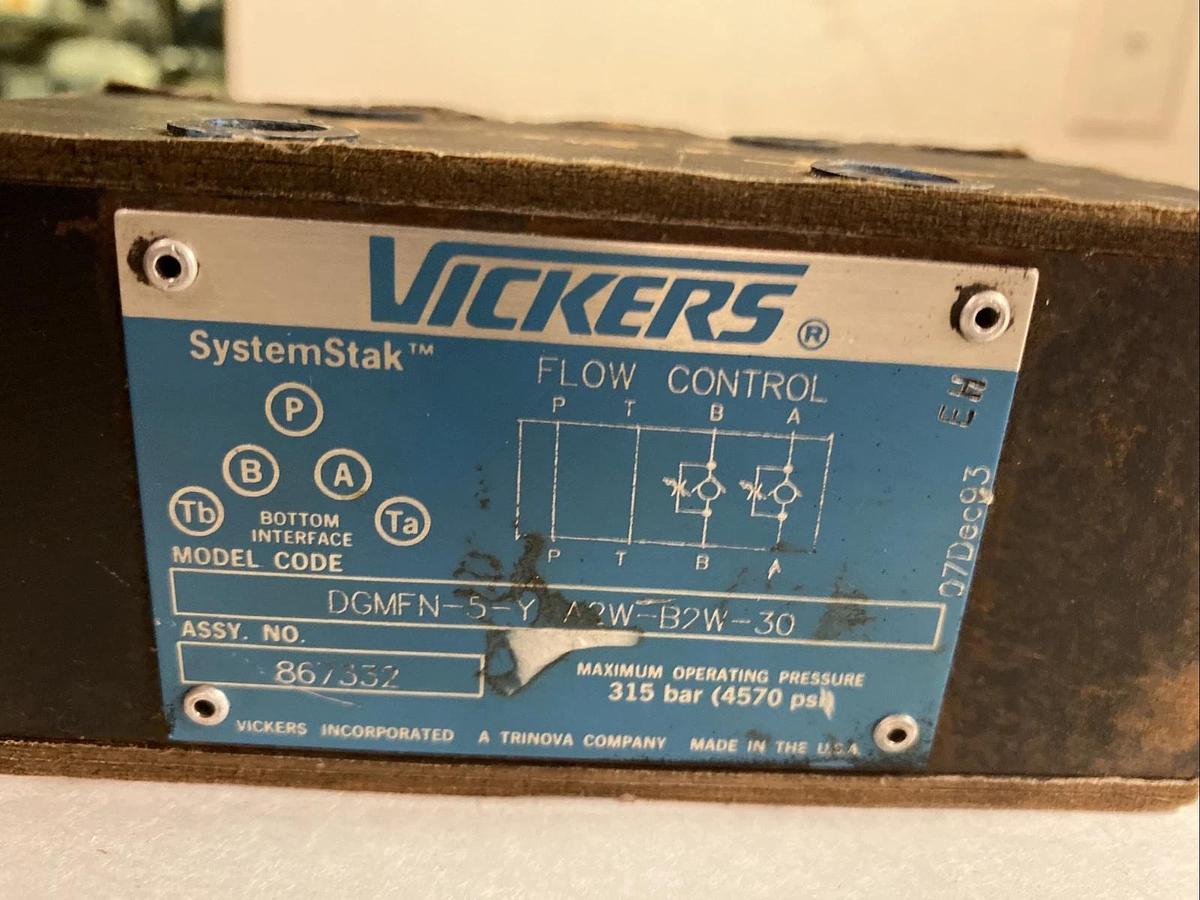 Used VICKERS,DGMFN-5-Y-A2W-B2W-30,FLOW CONTROL REFURBISHED