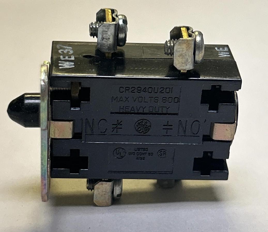 Used GENERAL ELECTRIC,CR2940U202,CONTACT BLOCK NEW