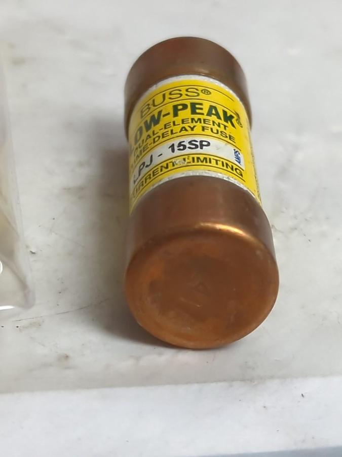 Used COOPER BUSSMANN,LPJ-1-15SP,LOW-PEAK 15 AMP FUSE LOT OF 6 PRE-OWNED