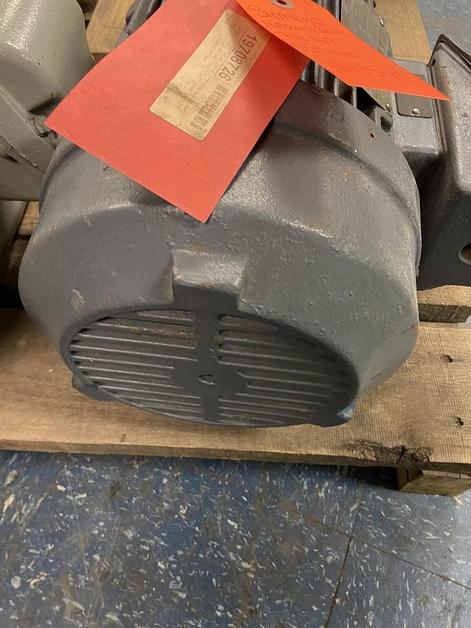 Used SIEMENS,1LA02132EE41,7.5HP MOTOR 460V 3535RPM 213TC TYPE RGZEESDX
