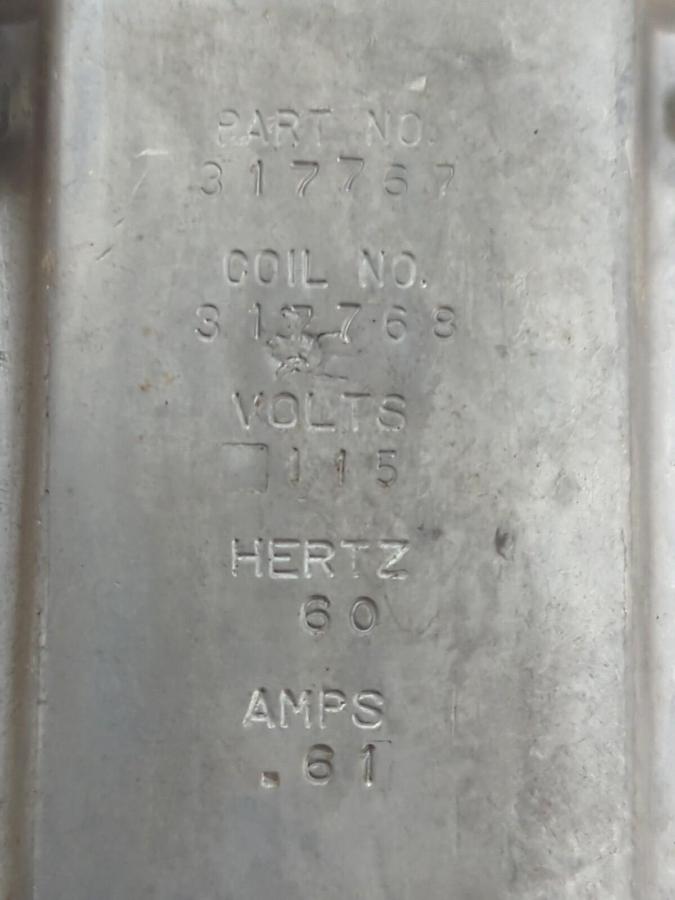 VICKERS,317767,SOLENOID 115V 60HZ 61 AMP NOS