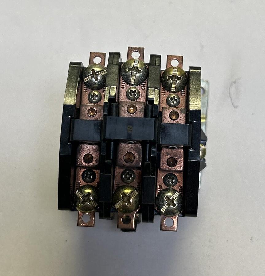Used SIEMENS,41NB30AF450,CONTACTOR