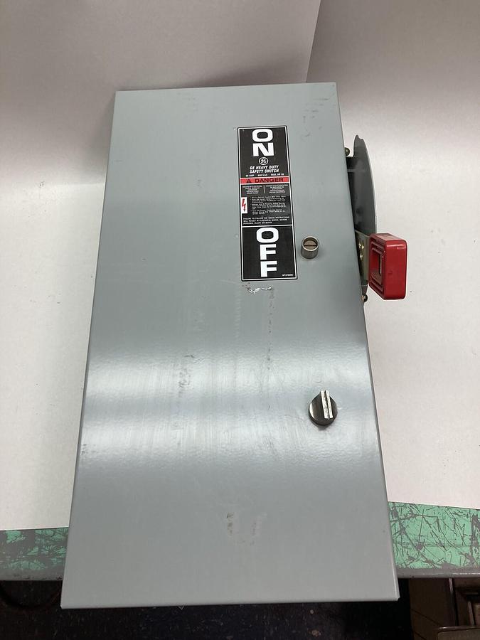 Used General Electric,TH3362M,Fusible Disconnect Switch 60A 600Vac