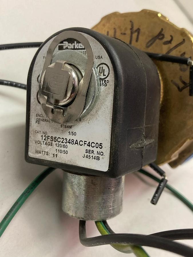 Used Parker,12FS5C2348ACF4C05,Solenoid Valve 110/120V 50/60hz 11 Watts