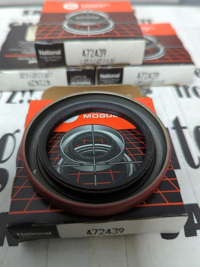 NATIONAL SEALS FEDERAL MOGUL,472439,OIL SEALS 1.875X2.23X0.312 LOT OF 4 NOS