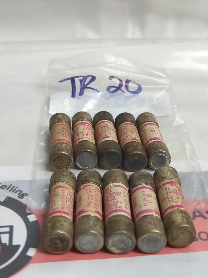 Used GOULD SHAWMUT,TR-20,TRI-ONIC 20 AMP FUSE LOT OF 10 PRE-OWNED