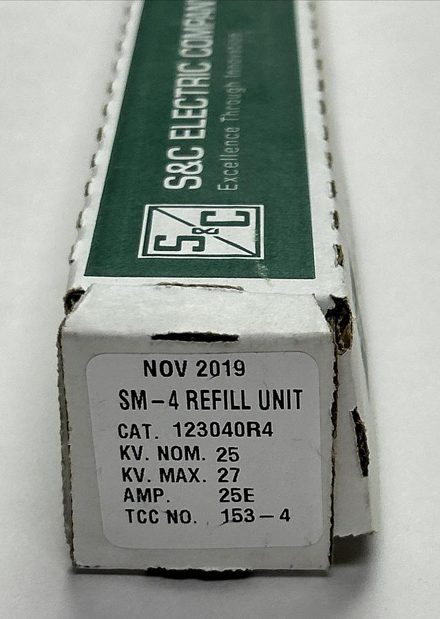 Used S&C ELECTRIC,123040R4,SM-4 FUSE REFILL 25EA 25KV NEW