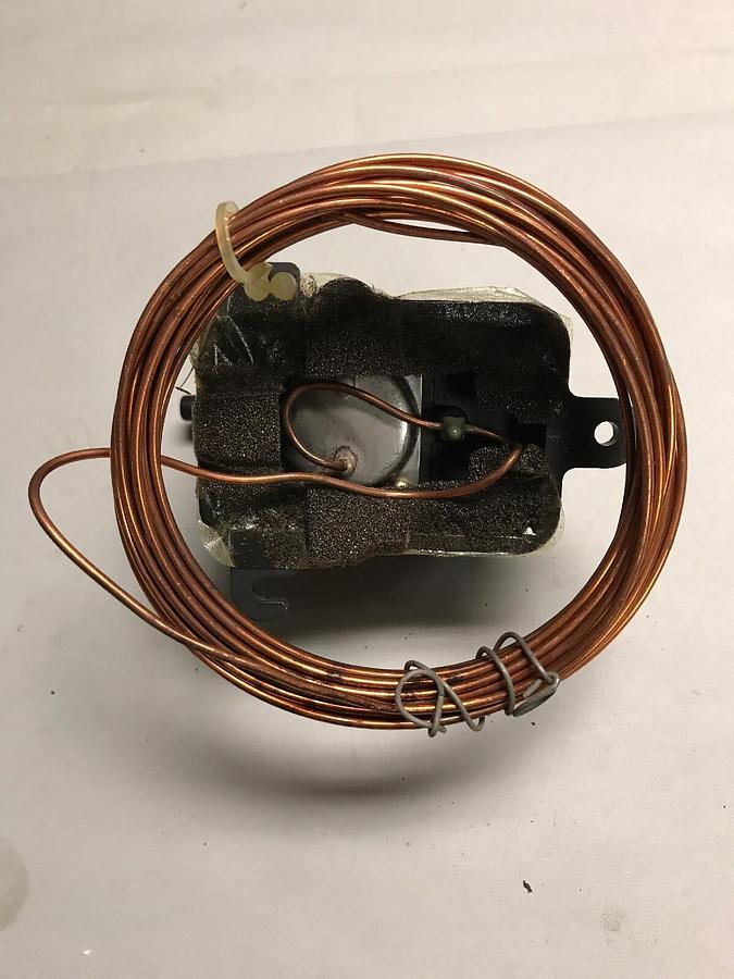 Honeywell,LP915A 1044 4,Pneumatic Temperature Sensor