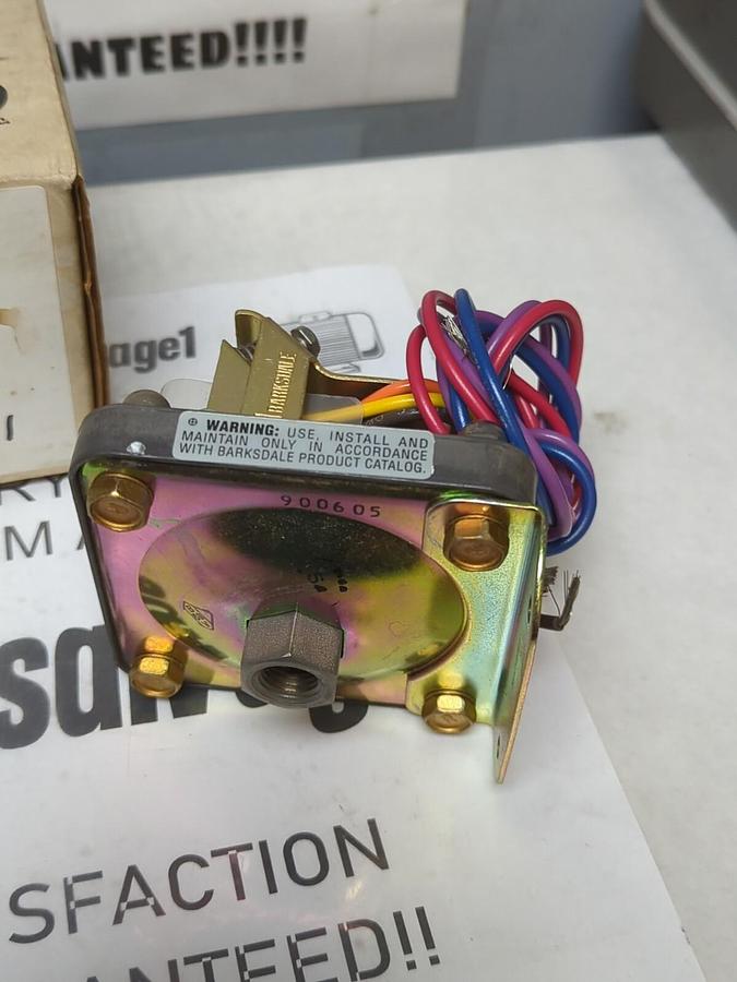BARKSDALE,D2S-A80SS,DIAPHRAGM PRESSURE SWITCH 160 PSI NOS