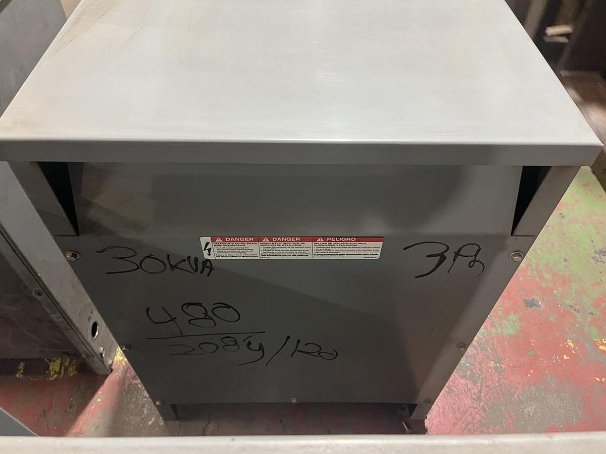 Used SQUARE D,30T3H,TRANSFORMER 30KVA TRANSFORMER H.V. 480 L.V. 208Y/120V
