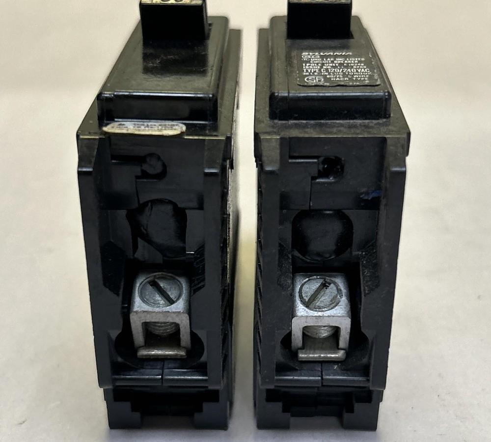 Used SYLVANIA,C130,CIRCUIT BREAKER 30A 120/240V 1P LOT OF 2