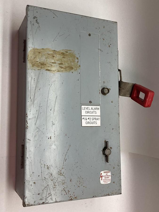 Used General Electric,TH2222M,Heavy Duty Safety Switch Model 2 60A 240VAC