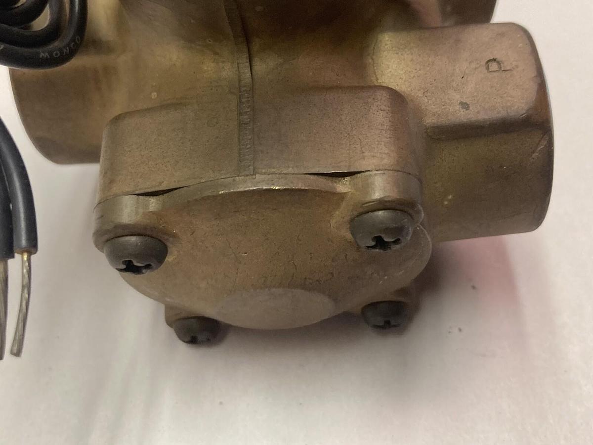 Skinner Valve,LP3LB5150,Solenoid 10V 3/4PSI w/ 3 Port Valve