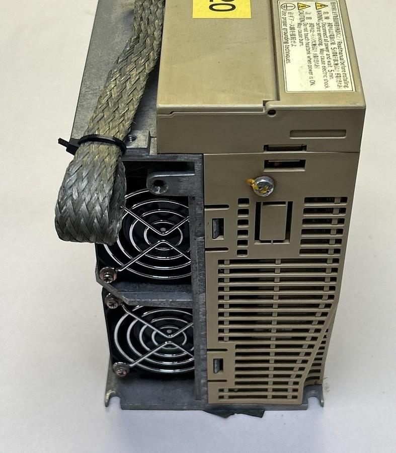 Used YASKAWA ELECTRIC,SGDH-20DE,SERVOPACK SERVO DRIVE