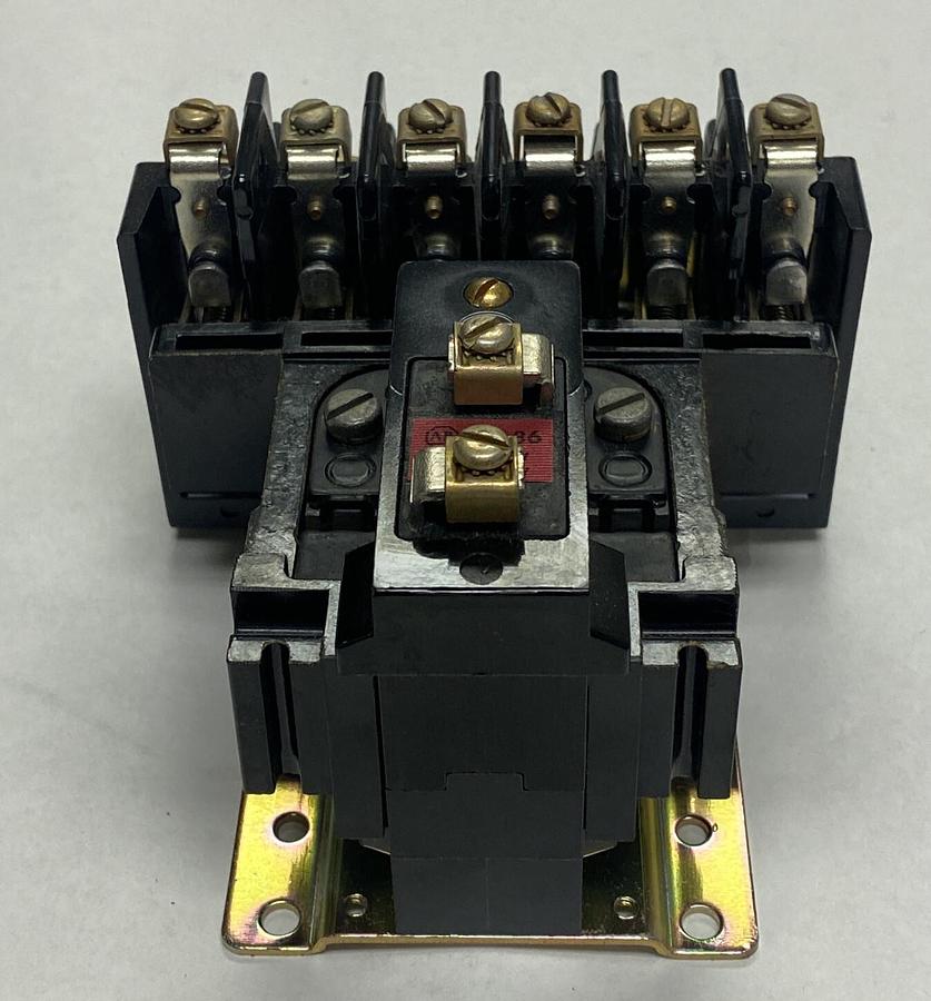 ALLEN BRADLEY,700-BR600A1,SER A AC RELAY 120V NEW NO BOX