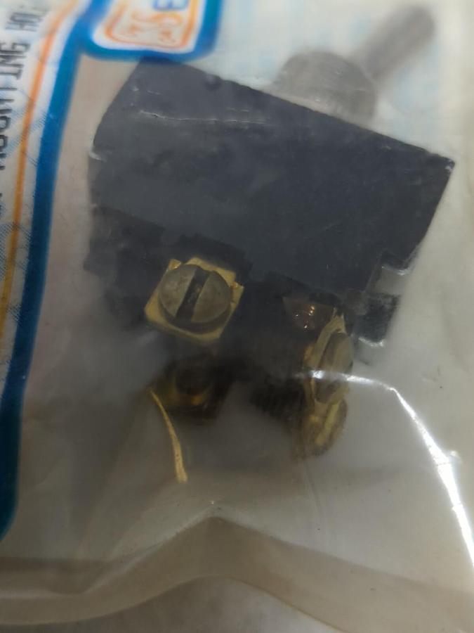 SELECTA,SS208A-BG,TOGGLE SWITCH LOT OF 4 NOS