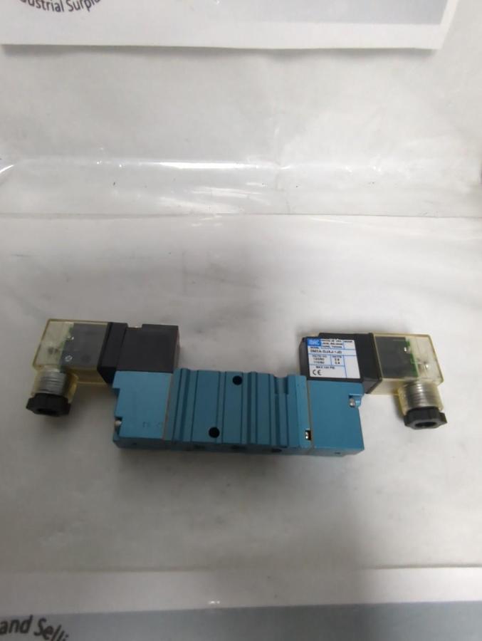 Used MAC,421A-B0A-DM-DJAJ-1JD,SOLENOID VALVE 20 TO 120 PSI PRE-OWNED