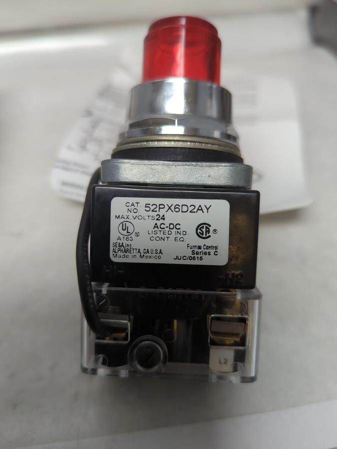 SIEMENS,52PX6D2AY,PILOT LIGHT SERIES C RED 24V NOS