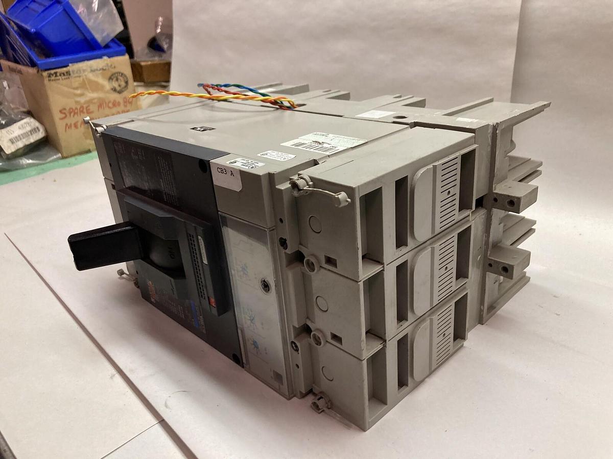 Used Merlin Gerin Compact,NSJ400 L,Circuit Breaker Trip Unit & Base 600V 50/60Hz