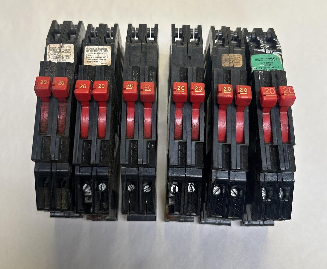 Used ZINSO CHALLENGER SYLVANIA,R-38,TANDEM CIRCUIT BREAKER 20A 120/240V 2P LOT OF 6