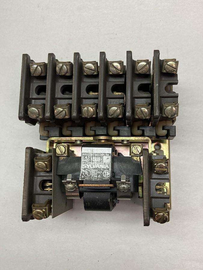 Used Sylvania,5U8-76 Bulletin 7305 Type PM,A.C. Relay 120V 60 HZ