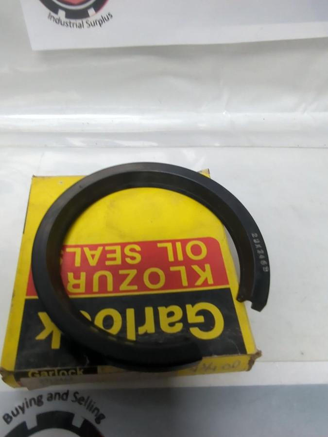 GARLOCK KLOZURE,23X2462,OIL SEAL 3.75 X 4.75 X 0.5 NOS