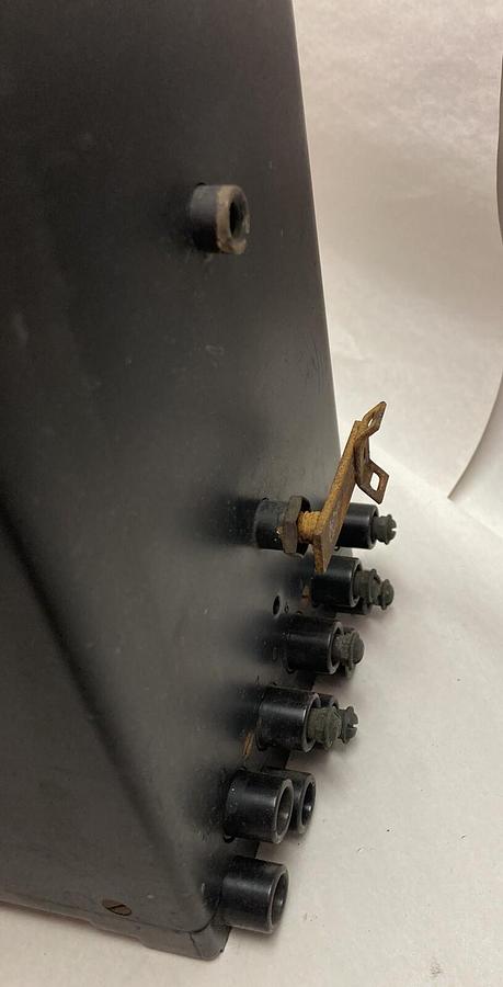 Used General Electric,12IJD52A11A,Auxiliary Relay 5A 60 Cycles 10 Percent Slope