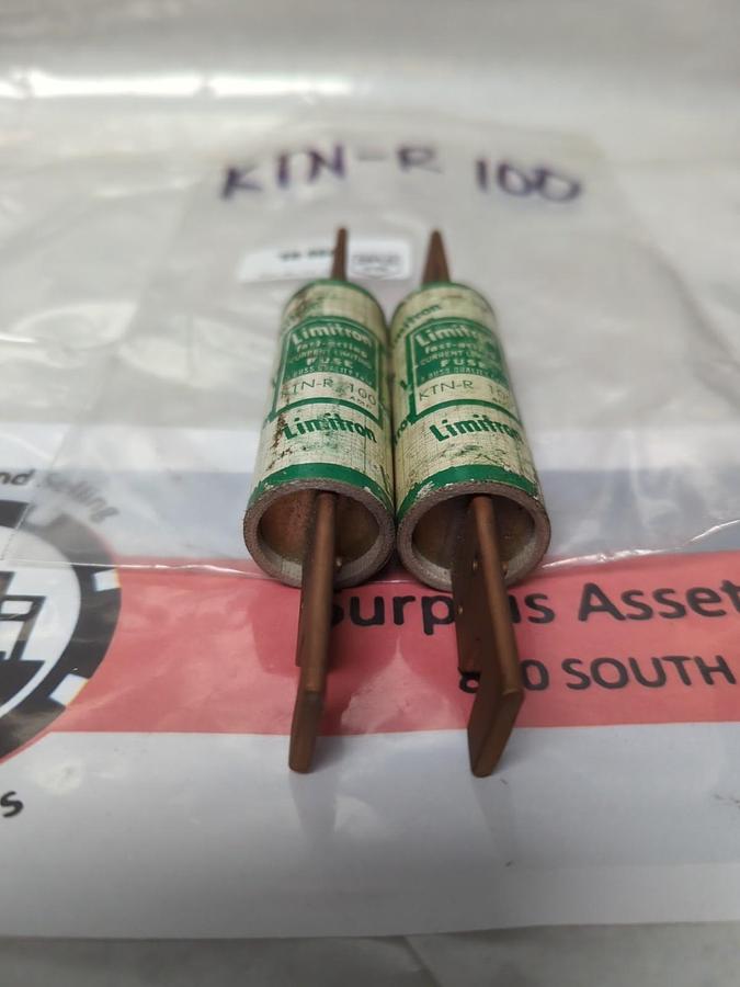 Used COOPER BUSSMANN,KTN-R-100,LIMITRON 100 AMP FUSE LOT OF 2 PRE-OWNED