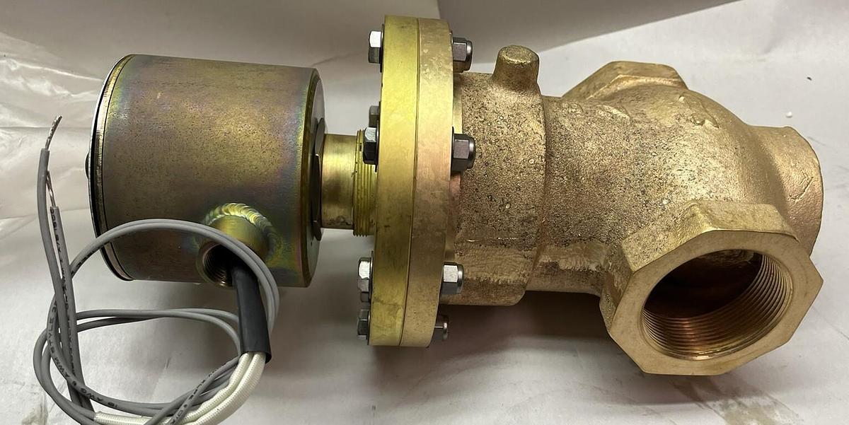 Circle Seal Controls,31570-200PHAA25,Atkomatic 2" Valve 115V 500PSI NC LIQUID 40