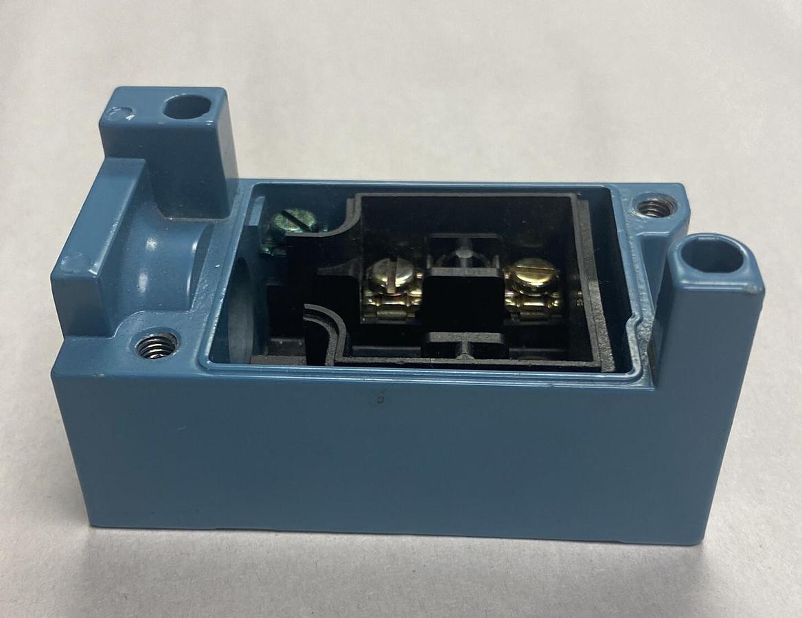 Honeywell Micro Switch,LSZ4001,Limit Switch NOS