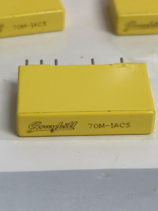 Used GRAYHILL,70M-1AC5,INPUT MODULE REV G 140 VAC LOT OF 5 PRE-OWNED