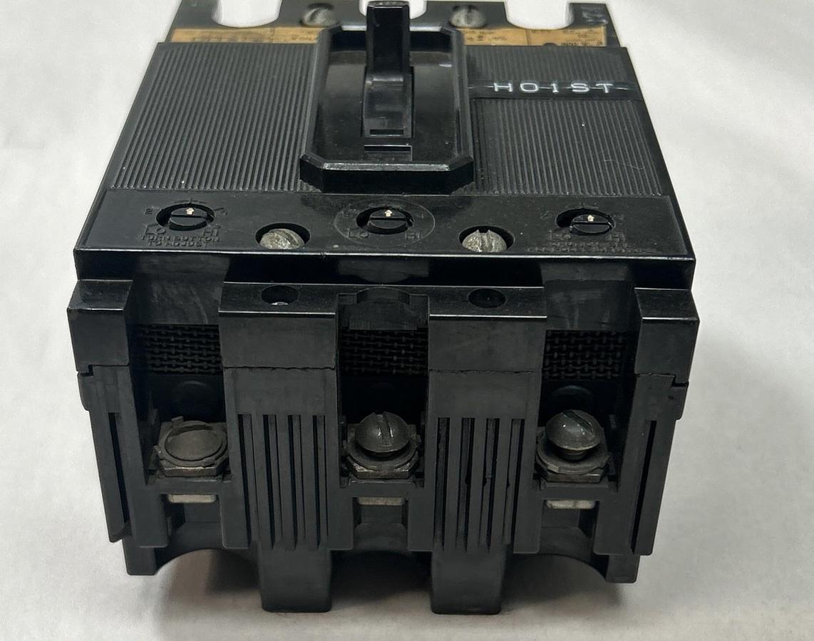 Used ITE,EF3-A010,CIRCUIT BREAKER 10A 600V 3P