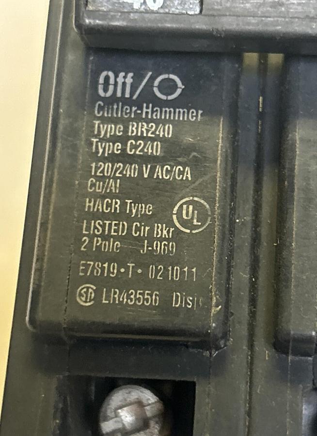 Used CUTLER-HAMMER,BR240,CIRCUIT BREAKER 40A 120/240V 2P