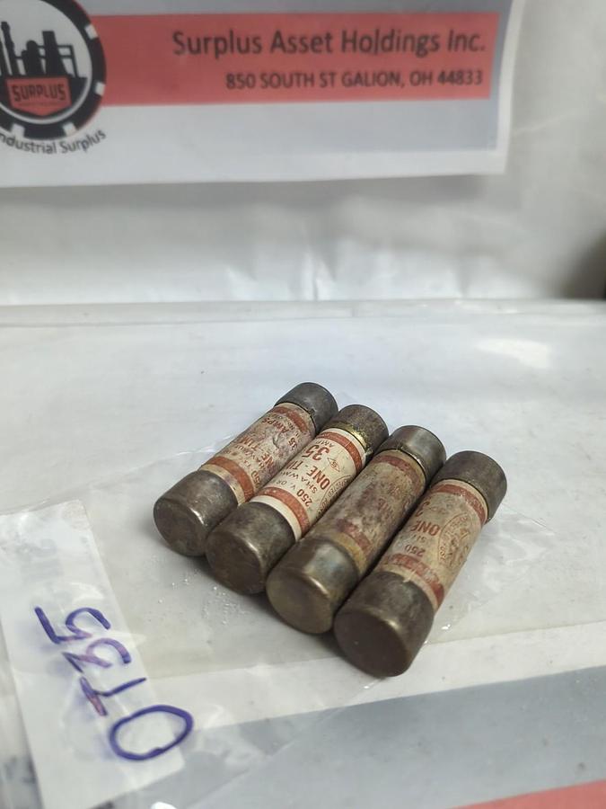 Used FERRAZ SHAWMUT,OT-35,ONE-TIME FUSE 35 AMP LOT OF 4 PRE-OWNED