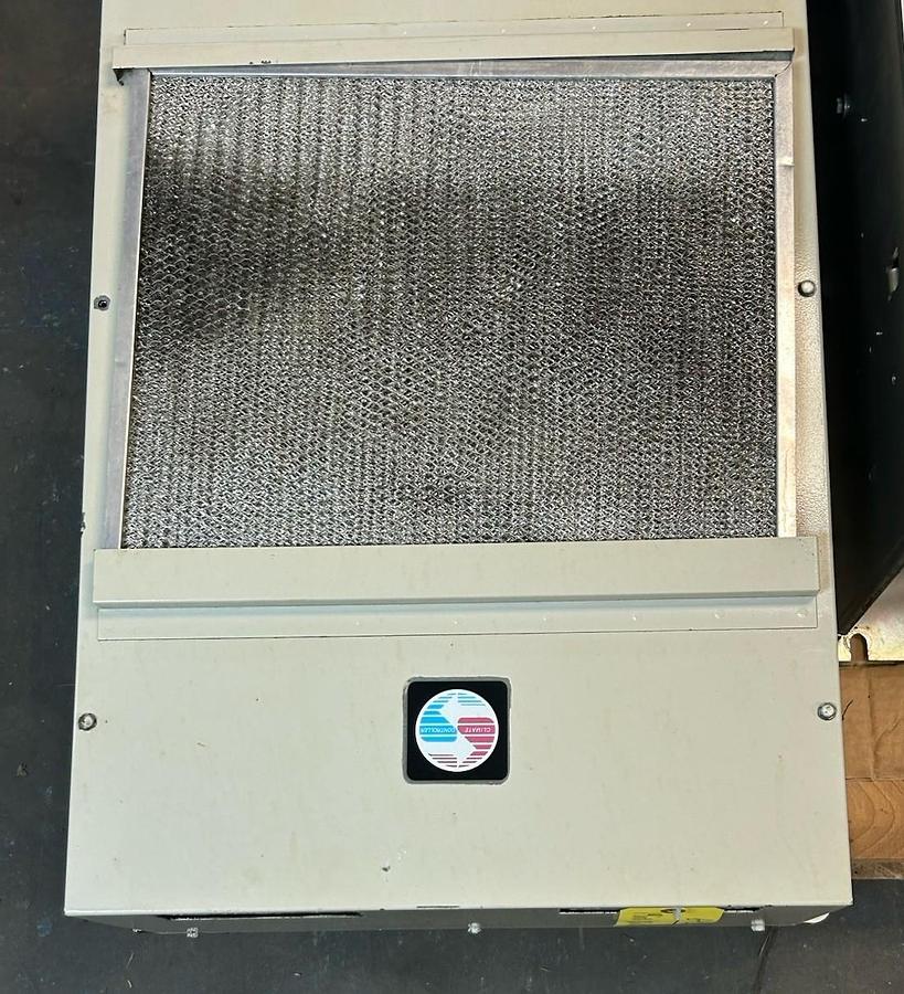 Used MCLEAN MIDWEST,HE-2816-008,HEAT EXCHANGER 1PH 115V -20/155F -29/68C