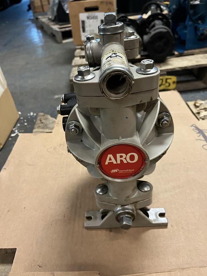 Used ARO,66605J-388,Air Operated Diaphragm Pump 1/2" 13 GPM