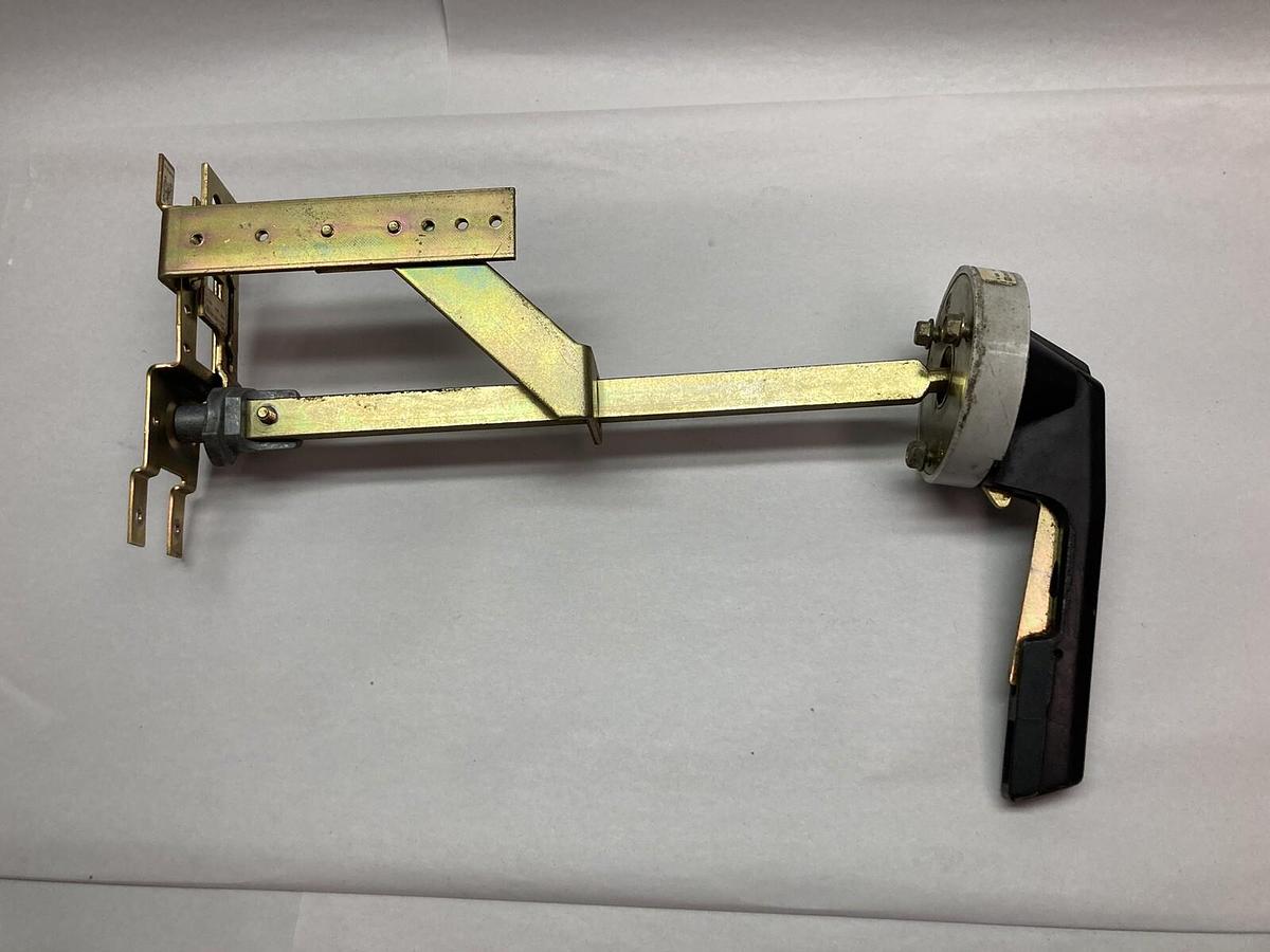 Used Square D,LN-4,Door Mounted Operating Mechanism Kit
