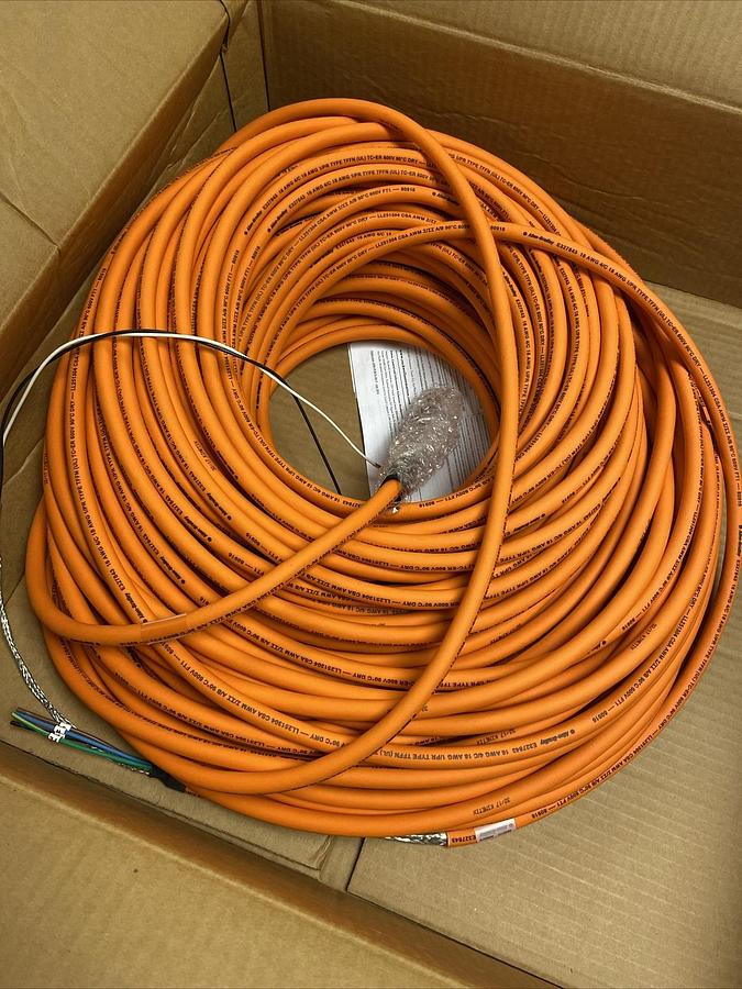 Used Allen Bradley,2090-CPDM7DF-16AA90,Motor Power /Brake Cable Series A