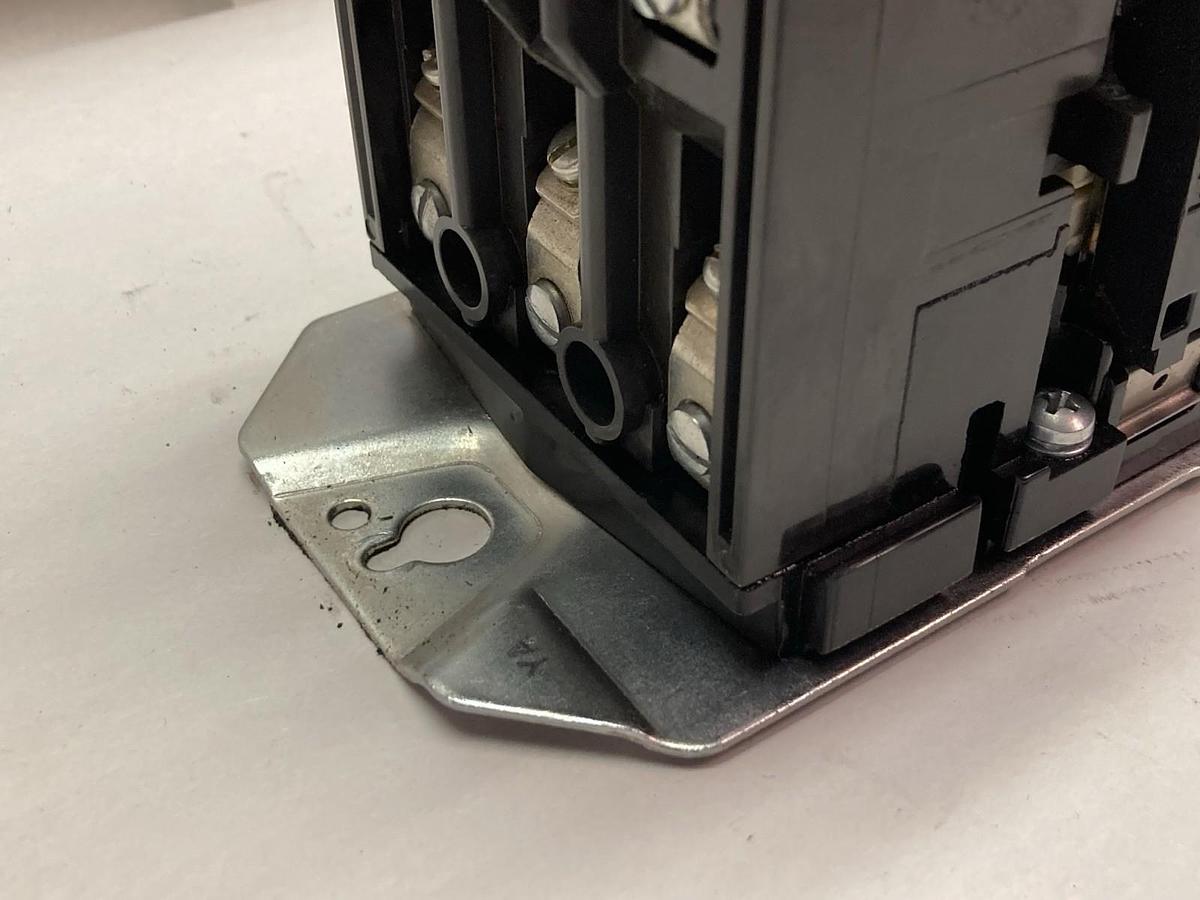 Used Allen-Bradley,500F-COD930,Contactor Nema Size 2 Series C 600VAC