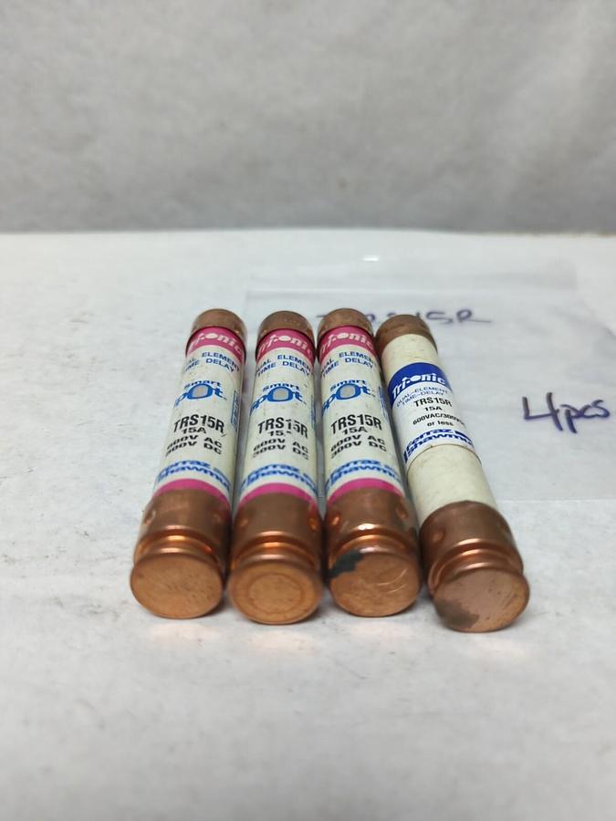 Used FERRAZ SHAWMUT,TRS15R,TR-ONIC 15 AMP FUSE LOT OF 4 PRE-OWNED