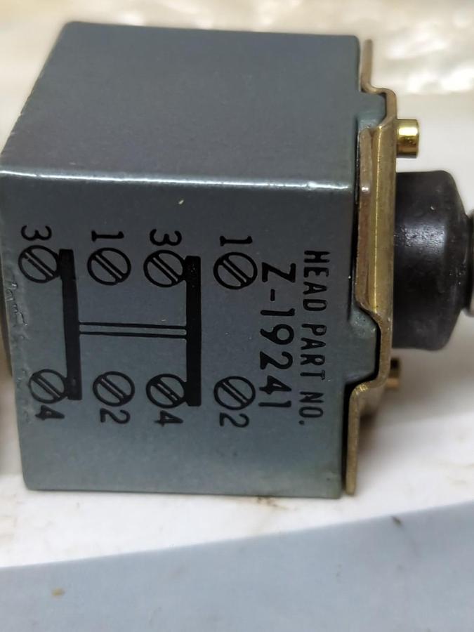 ALLEN-BRADLEY,Z-19241,LIMIT SWITCH HEAD NOS
