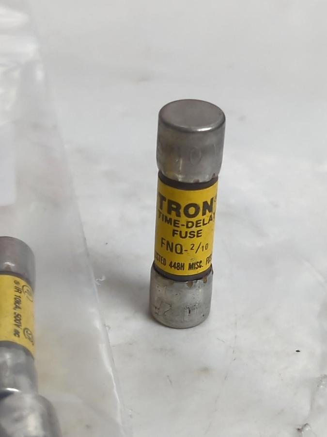 Used COOPER BUSSMANN,FNQ-2/10,TRON 2/10 AMP FUSE LOT OF 8 PRE-OWNED