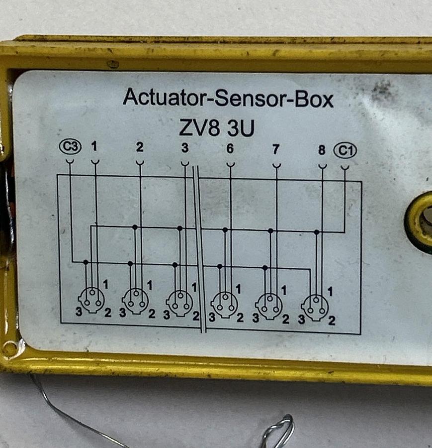 Used LLUMBERG,ZV83U,ACTUATOR SENSOR BOX 8 PORT