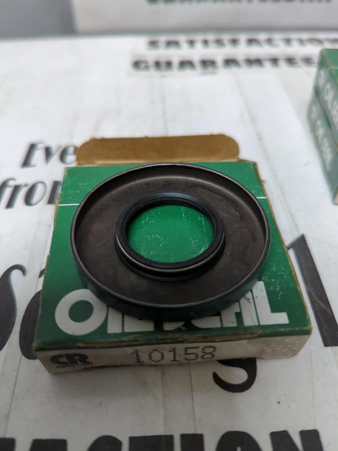 CHICAGO RAWHIDE,10158,OIL SEALS LOT OF 3 NOS