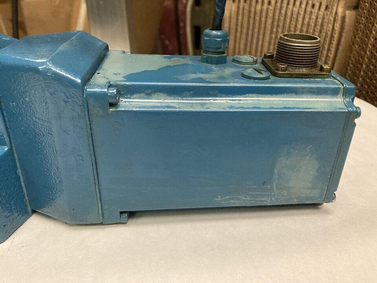 Used Rexroth,Z4WE 6 E68-21/AG24N24,Directional Valve / 4WRDE16Q2-200P-50/6L24Z9 Base