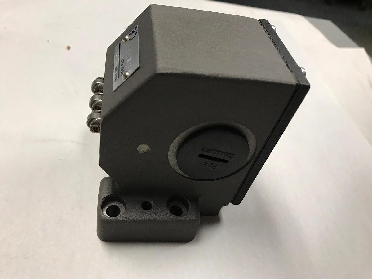 Balluff,BNS-542-B03-R12-72-10,Mechanical Position Switch