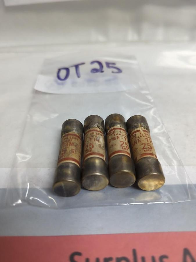 Used GOULD SHAWMUT,OT25,ONE TIME 25 AMP FUSE LOT OF 4 PRE-OWNED
