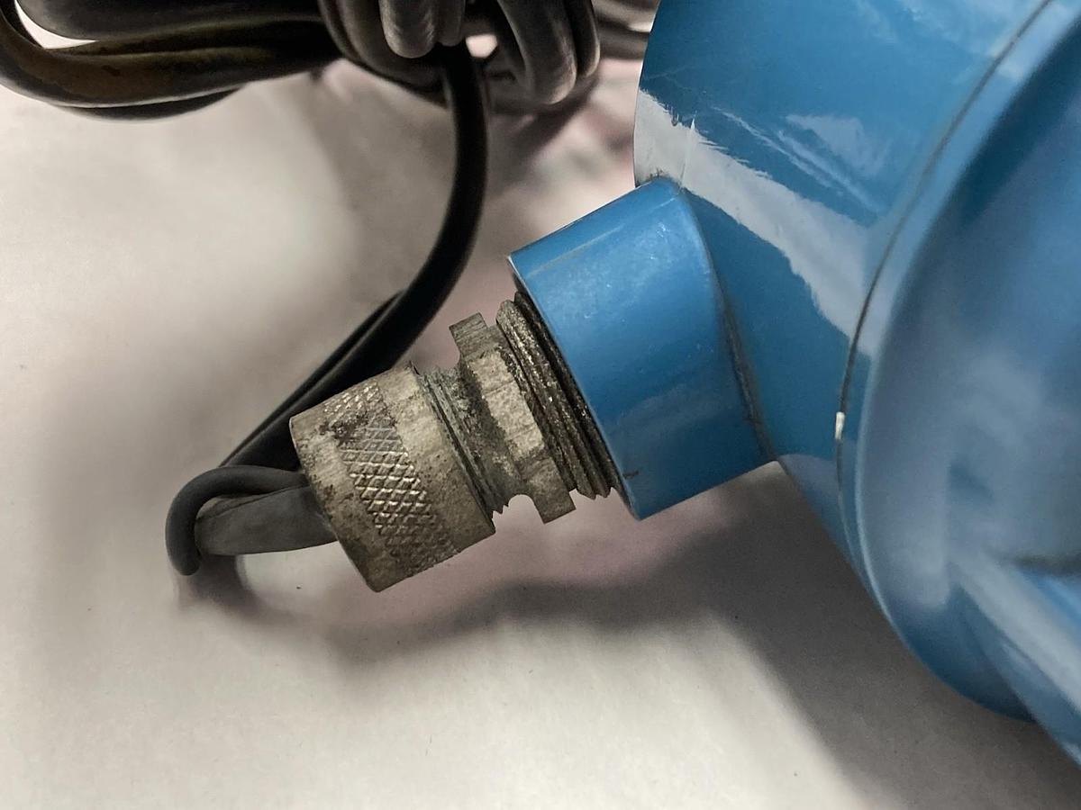 Used Drexelbrook Engineering,260-2-163,Housing Enclosure