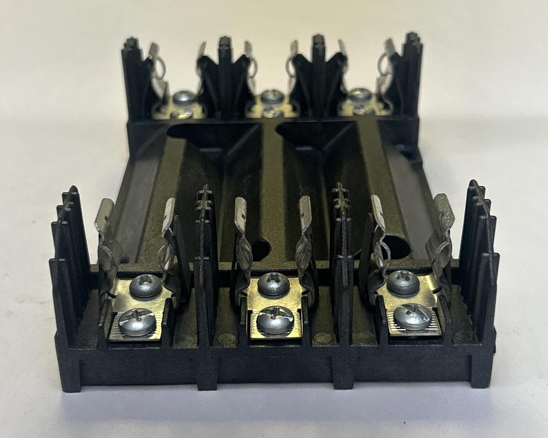 Used BUSSMANN,LR47235,FUSE HOLDER 30A 600V